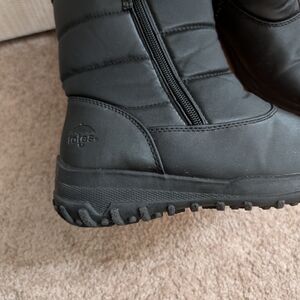Totes Winter Black Boots, Faux Fur Lined Zip Up Both Sides Size 8